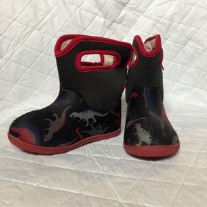 Boys size 8 Bogs dinosaur print waterproof boots